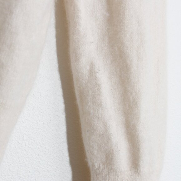 Quince 100% Mongolian Cashmere Crewneck Sweater Ivory Long Sleeve Size Small - Picture 10 of 13